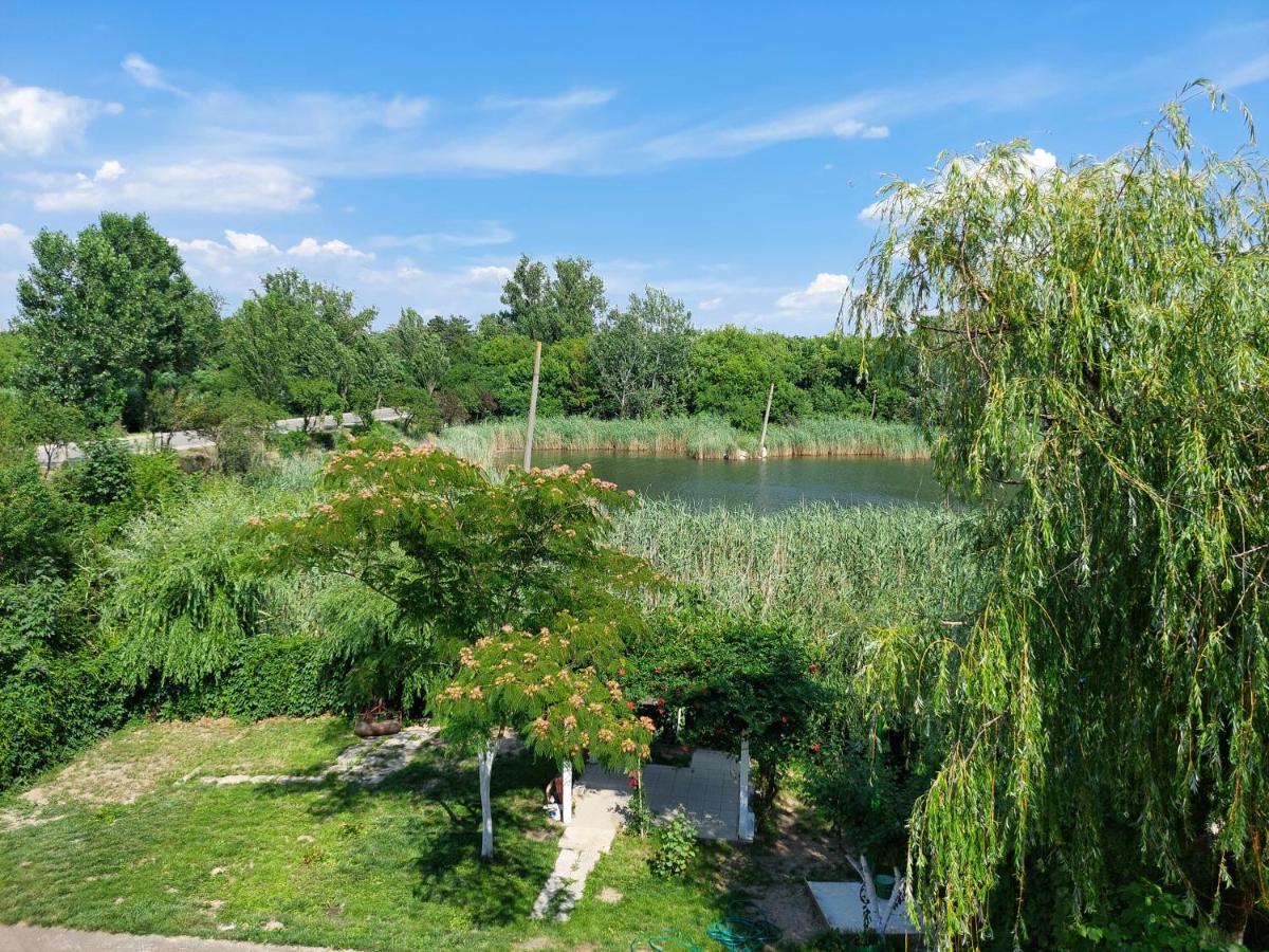Vila De Pe Lac Amara Buitenkant foto